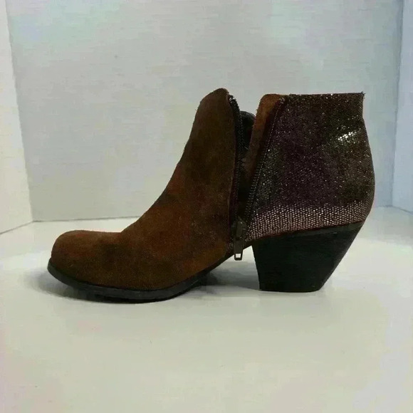 BC Footwear Women's Eager Beaver Bootie Brown Metallic Back Size 7 - Picture 4 of 10